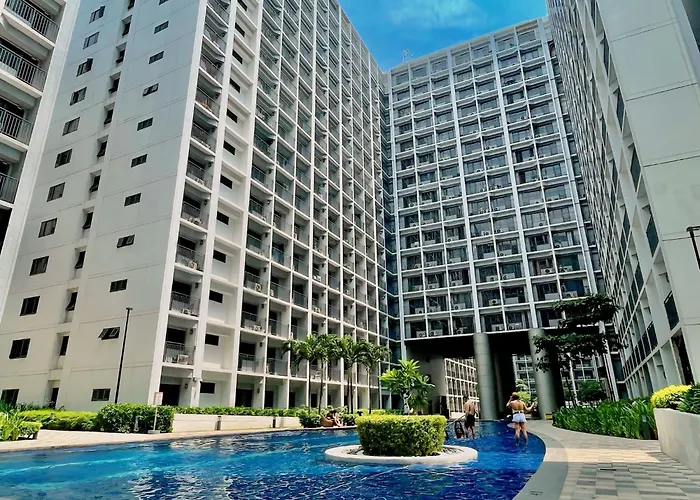 Stylish King Bed Condotel Near Mall Of & Airport - Jwl Apartment *