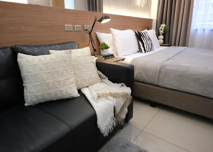 Stylish King Bed Condotel Near Mall Of & Airport - Jwl Apartment Manila